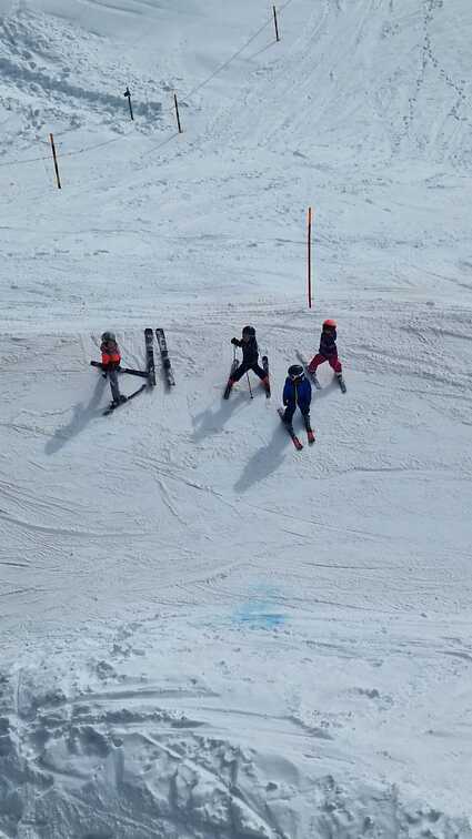 whatsapp-camp-familles-2026-zinal-46